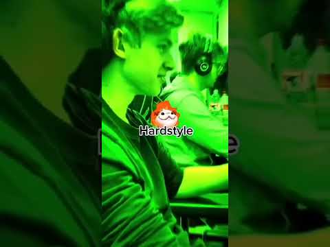 What do you listen to while gaming? #shorts #whatsongareyoulisteningto #gaming #markoon