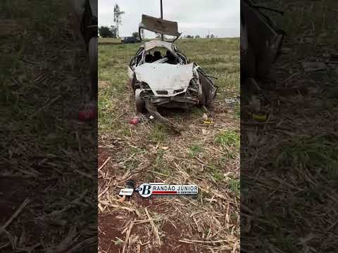 Motorista morre ao ser ejetado de carro durante capotamento na PR 239 em Jesuítas