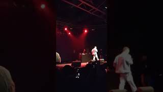 Giaime live "regina e re" problemi con i fonici ma poi spacca tutto LIVE MILANO 17/02/2019