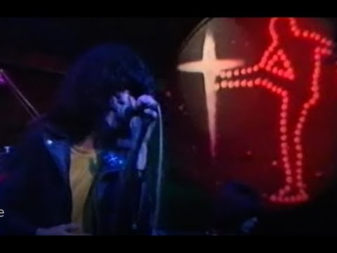 Don't Come Close - The Ramones (Old Grey Whistle Test 1978)