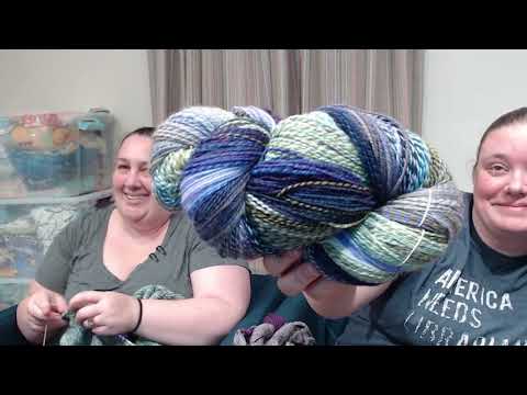 TheKnitGirllls Ep587 - Non-Consensual Cuddling