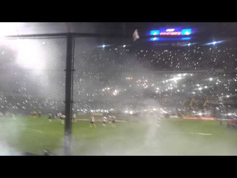 "Recibimiento de BOCAAA!!!" Barra: La 12 &bull; Club: Boca Juniors