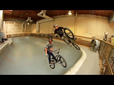 BMX: INSTAGRAM SLAM - Alex Hiam