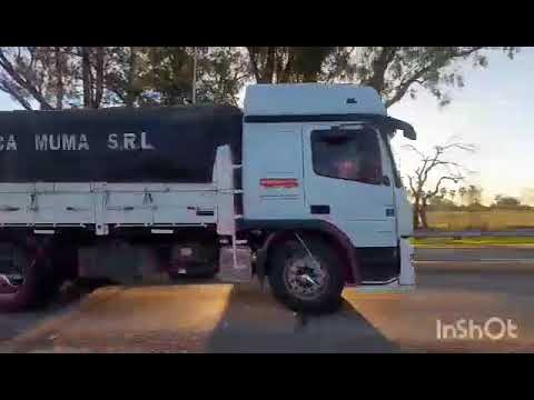 CAMIONES EN RP158 Y CRUCE CON RN19 , SAN FRANCISCO , CORDOBA , ARGENTINA , VIDEO 206