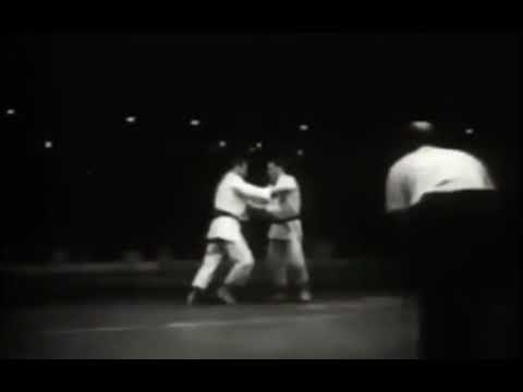 Masahiko Kimura🇯🇵 vs. Hélio Gracie🇧🇷 , 23.10.1951 GREAT BATTLE 🤼‍♂️ JUDO vs JIU JITSU