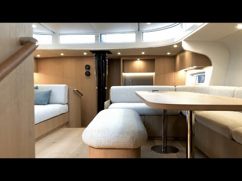 The new Interior of the Y7