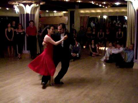 Luis Adrian Bianchi  and  Daniela Pucci  are  dancing  to  the  tango  "  El Internado  "