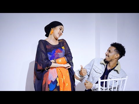 Hassan Xidig Ft Bureeqo Yar | Ina Adeer | Official Music Video 2025