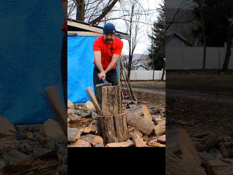 Do You Use The Flick Method For Splitting Wood With An Axe? #fiskars #axe