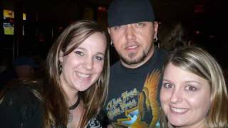JASON ALDEAN NYC  &#39;I BREAK EVERYTHING I TOUCH&#39; CONCERT FOOTAGE