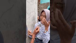 Download lagu Cewek Hijab Cantik Kena Sama Kuda Lumping Bawa Pisang!!! Seni Benjang Mekar Budaya mp3 Download lagu Cewek Hijab Cantik Kena Sama Kuda Lumping Bawa Pisang!!! Seni Benjang Mekar Budaya mp3