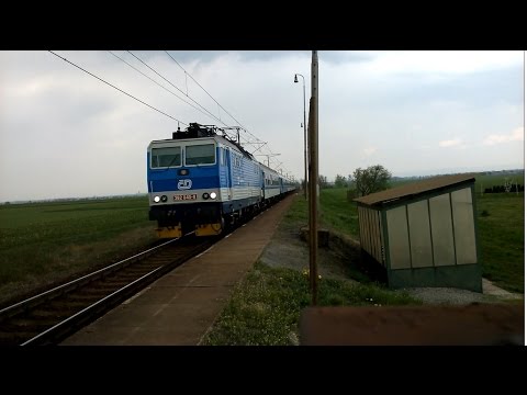 ČD 362.040-8 na vlaku R 906 průjezd Kraličkama