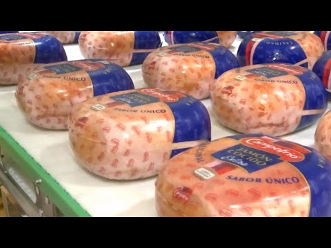 How industrially cooked ham is made 🥩 | How thousands of ham legs are processed daily
