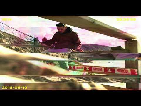 Vuzas -  Breaking News