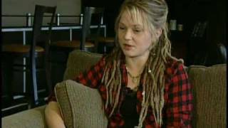 Crystal Bowersox balances family, Farmer&#39;s Daughter release
