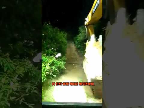 Merinding..!! Excavator di hadang kuntilanak waktu lewat hutan sendirian #shorts #penampakan #hantu