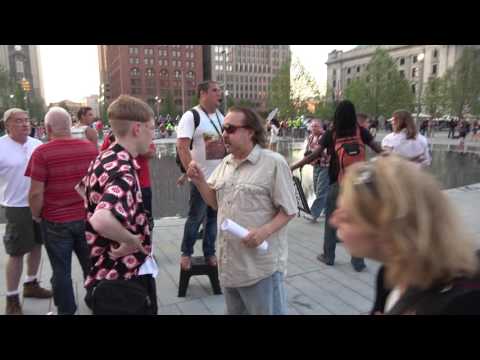 RNC Demonstrator Christian Evangelist on Public Square in Cleveland 20160719