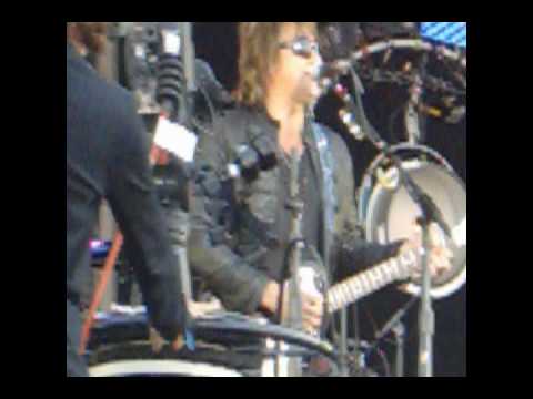 last man standing opening 05-06-10