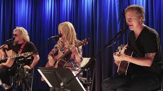 Jerry Cantrell, Nancy Wilson and Sammy Hagar performing &quot;Brother&quot;
