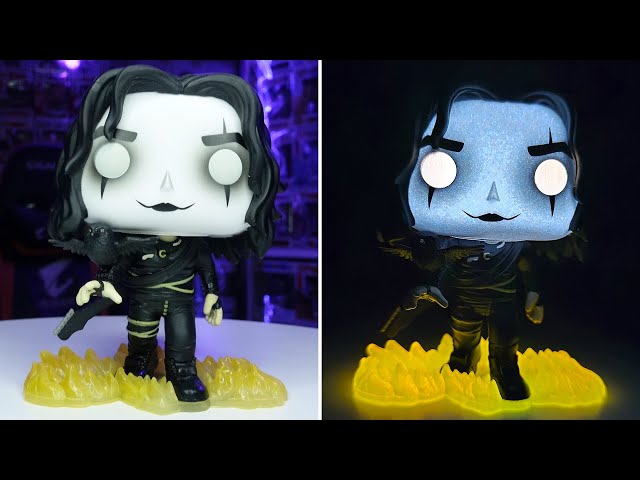 Vídeo relacionado con Funko Pop! Movies: The Crow - Eric With Crow - Figura de Vinilo Coleccionable - Idea de Regalo- Mercancia Oficial - Juguetes para Niños y Adultos - Movies Fans - Muñeco para Coleccionistas