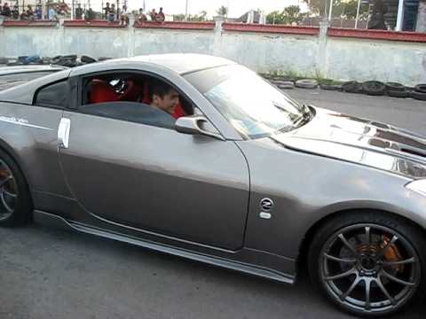 HKS SKY 350Z SUPERCHARGER 350HP VS SKY WHITE S2K STOCK ENGINE