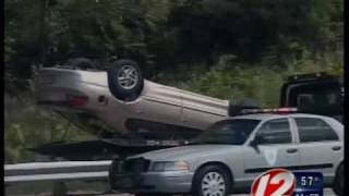 preview picture of video 'North Kingstown Rollover'