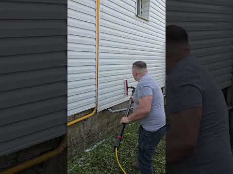 Watch Oživ Dom exterior cleaning