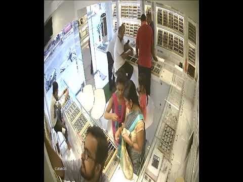 Thief caught on cctv camera | Female thieve caught on cctv camera