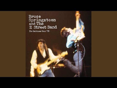Videoclip de Darkness On The Edge Of Town (Live at The Agora, Cleveland, OH - 8/9/1978) — Bruce Springsteen