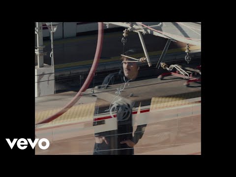 Martin - Otro Verano (Lyric Video)