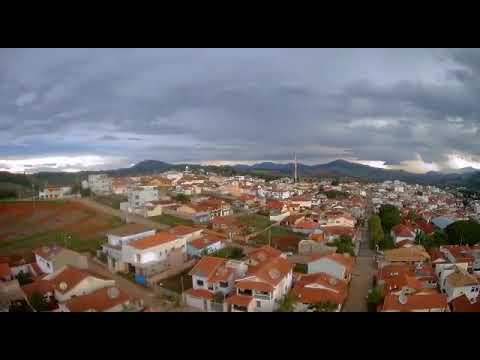 Drone 109 pro  concertado e voando  muito  bem