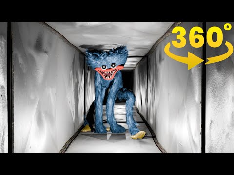 Huggy Wuggy is chasing you! | 360° VR / 4K 😱
