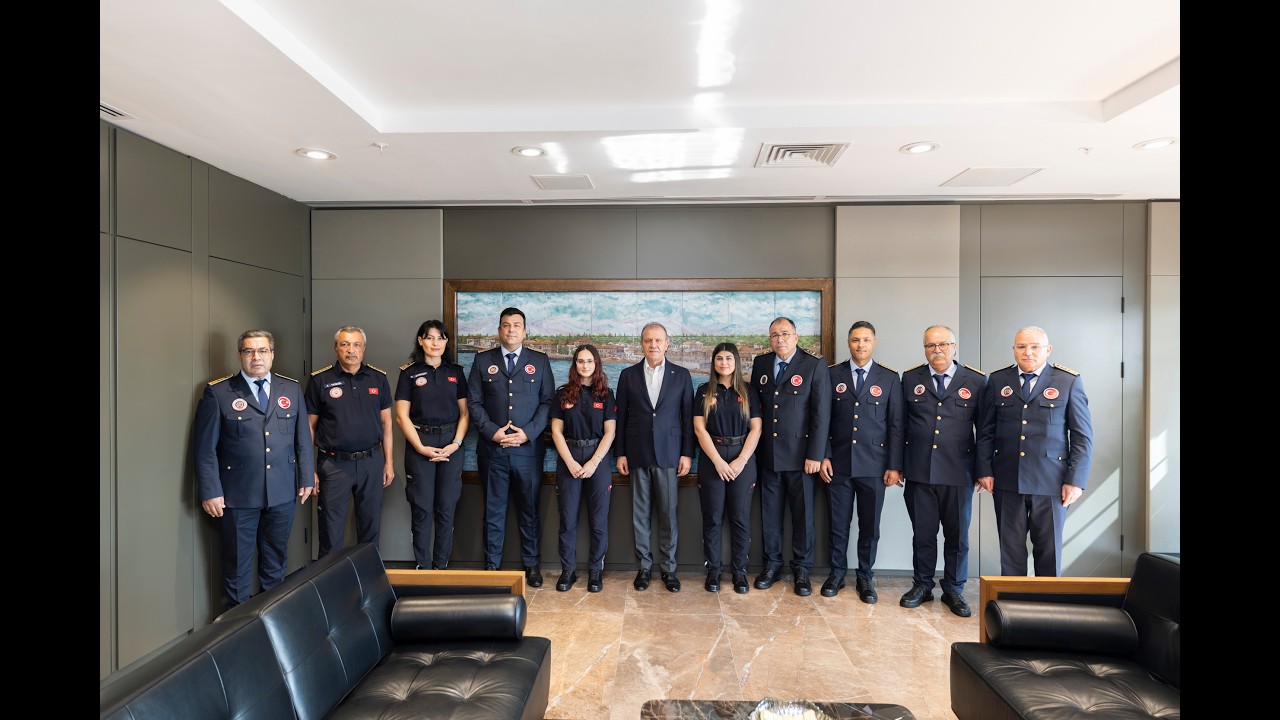 BAŞKAN SEÇER, İTFAİYE HAFTASI KAPSAMINDA MERSİN İTFAİYESİ TEŞKİLATI İLE BİR ARAYA GELDİ 2