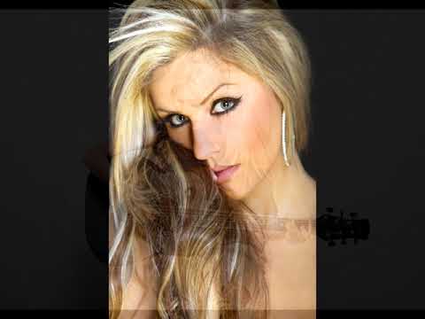 Martina Ivanova - Bulgarian dance