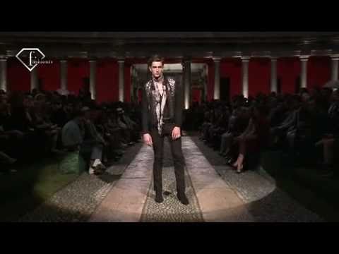 ROBERTO CAVALLI MEN SHOW 2011