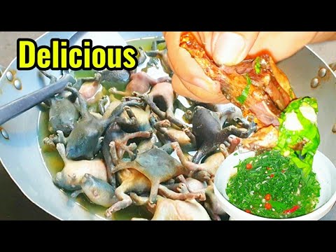 Yummy cooking crispy frog recipe - Cooking skill Bullfrogs BBQ on Charcoal! FIRE HOT SPICY
