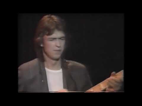 FIRST RECORDED DOUBLE THUMB EVER!!!!!1985  -UZEB