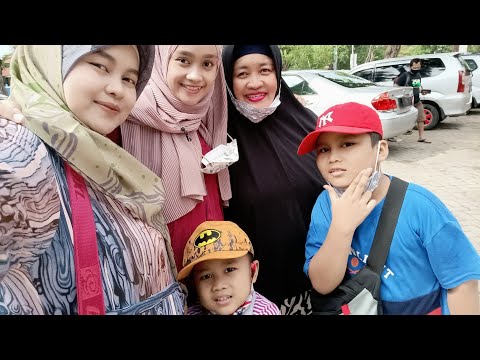 #exploresurabaya #pantaikenjeran New Reborn #familytime Adek Ibrohim Happy Sekali.