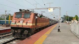 preview picture of video 'Ganga Kaveri Express | Announcement, Arrival at GUDUR Jn |Departure VM Exp at GDR | Indiran Railways'