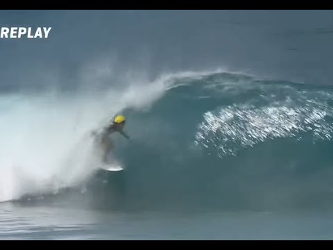 Portuguese Teresa Bonvalot barrel on round 2 Billabong Pro Pipeline