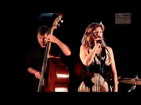 Monia Angeli in  Ma l'amore no - Con Mille Lire al Mese a New Orleans