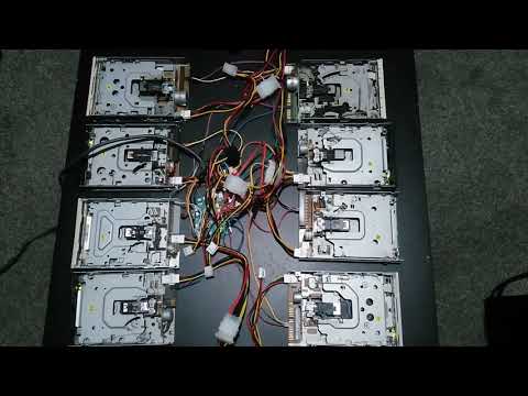 Commander Keen 5 - Omegamatic on Floppy Drives