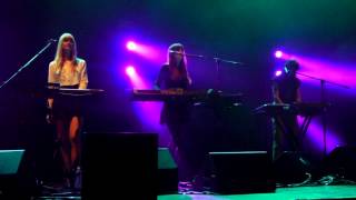 Au Revoir Simone - We Both Know - (Auditorio Blackberry 14-06-14)