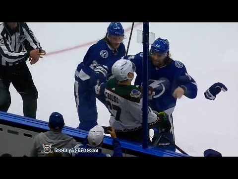 Lawson Crouse vs Patrick Maroon Oct 28, 2021