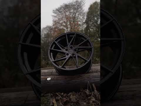 RIVIERA RF109 Gloss Black Flow Formed, легкосплавные , R20