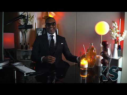 Why Older Women Hate the Wall ©