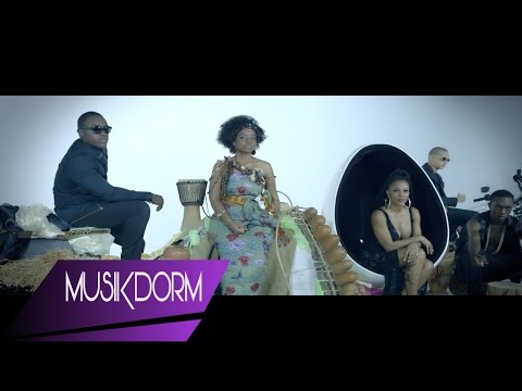 DJ Callas Feat. Yola Araújo,  Eva Rap Diva e Zoca Zoca -Hey Hey ( Video Oficial HD)