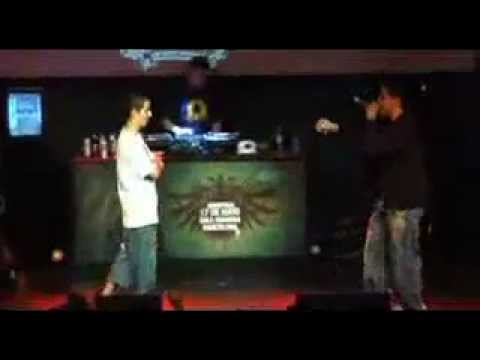 Skone VS. Mowlihawk - Red Bull - Pelea de Gallos