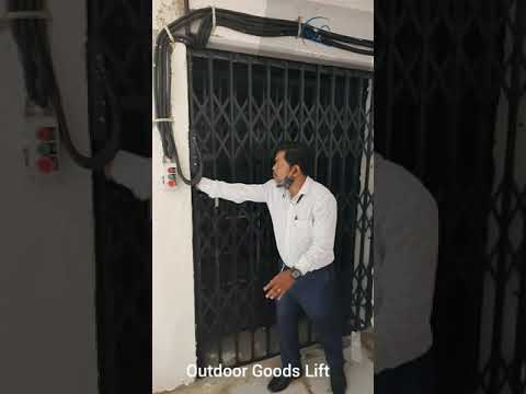 Hydraulic Goods Lift