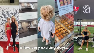 VLOG: Bucs workout event, kitchen renovation plans, my mom’s in town !!